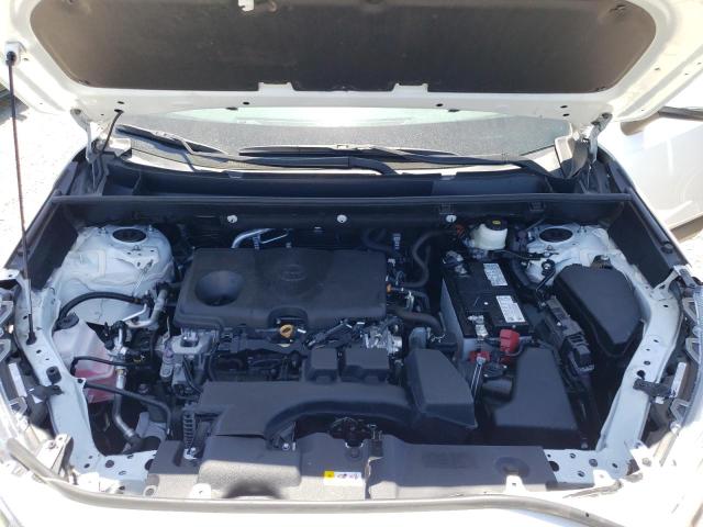 Photo 12 from auction – 2022 TOYOTA RAV4 XLE with VIN 2T3W1RFV8NW211481