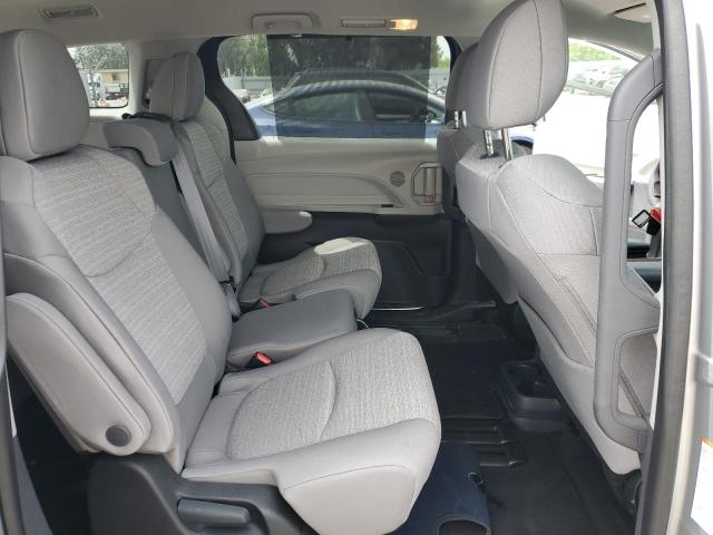 Photo 11 from auction – 2023 TOYOTA SIENNA LE with VIN 5TDKRKEC8PS162351