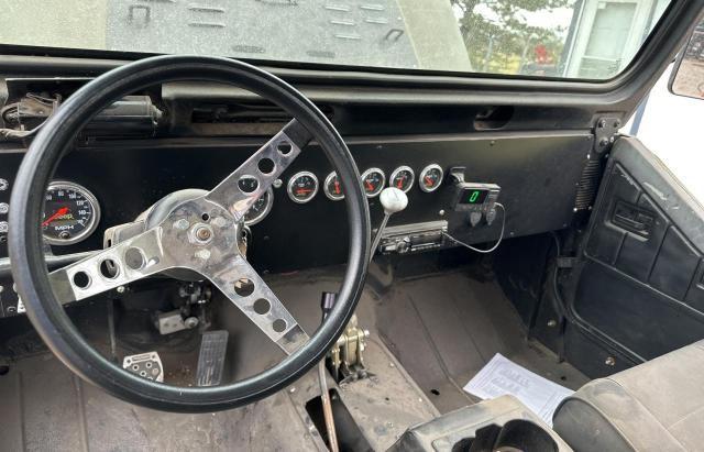 Photo 9 from auction – 1990 JEEP 2-DOOR with VIN 2J4FY19E9LJ533488