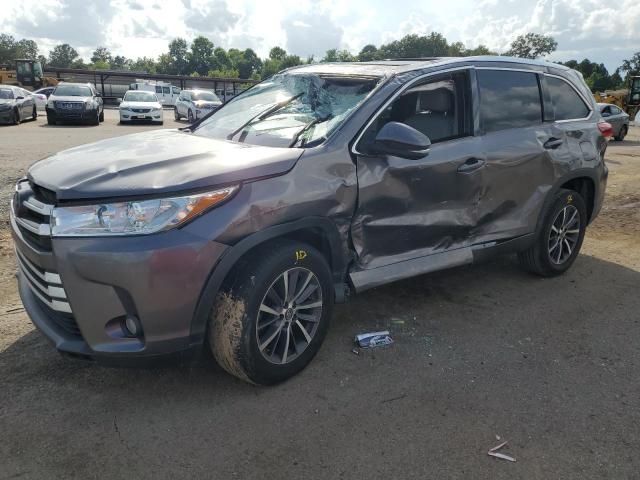 TOYOTA HIGHLANDER 2017 with VIN 5TDKZRFH7HS525940 - Photo from auction