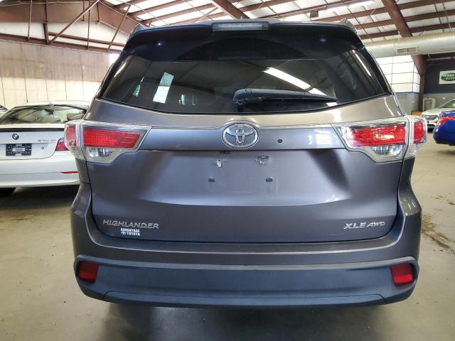 Photo 6 from auction – 2015 TOYOTA HIGHLANDER with VIN 5TDJKRFH4FS185546