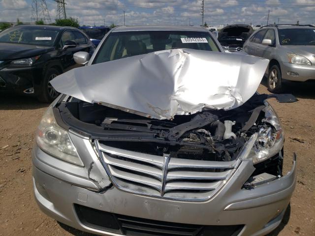 Photo 5 from auction – 2011 HYUNDAI GENESIS 4. with VIN KMHGC4DF3BU120216
