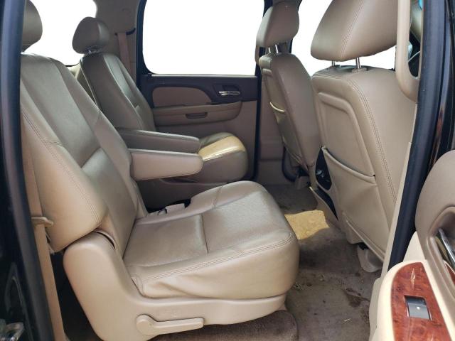 Photo 10 from auction – 2010 CHEVROLET SUBURBAN K with VIN 1GNUKKE30AR188565