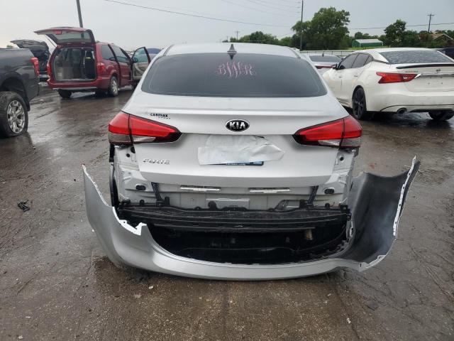 Photo 6 from auction – 2017 KIA FORTE LX with VIN 3KPFK4A75HE122301