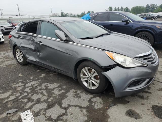 Photo 4 from auction – 2013 HYUNDAI SONATA GLS with VIN 5NPEB4AC4DH660180