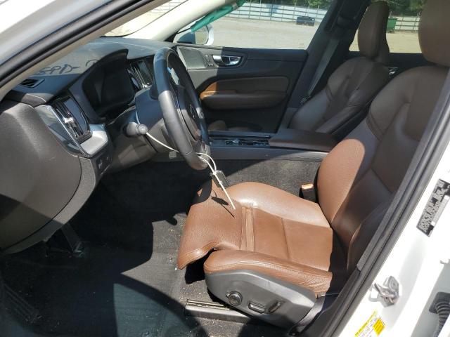 Photo 7 from auction – 2019 VOLVO XC60 T5 MO with VIN LYV102DK1KB233936