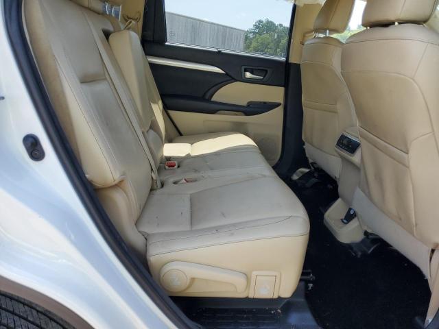 Photo 11 from auction – 2016 TOYOTA HIGHLANDER with VIN 5TDKKRFH8GS173745