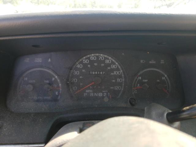Photo 9 from auction – 1998 FORD CROWN VICT with VIN 2FAFP73W1WX128276
