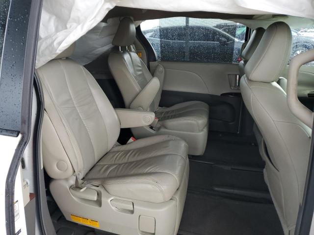 Photo 11 from auction – 2011 TOYOTA SIENNA XLE with VIN 5TDDK3DCXBS014005