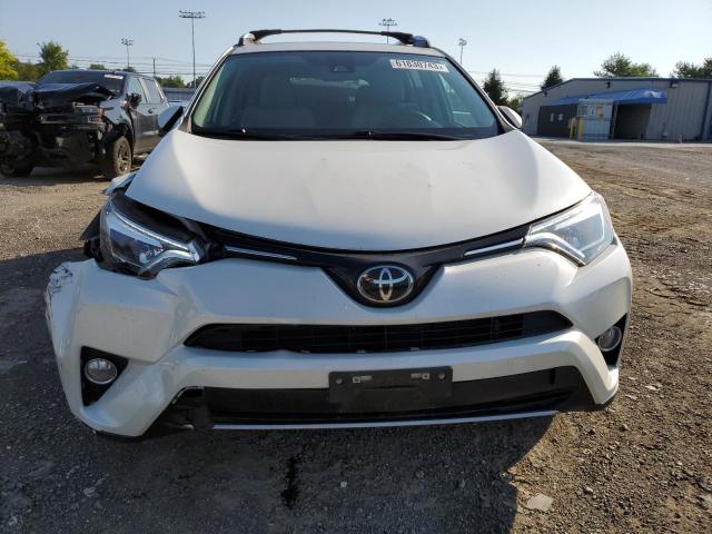 Photo 5 from auction – 2017 TOYOTA RAV4 LIMIT with VIN 2T3DFREV7HW694024