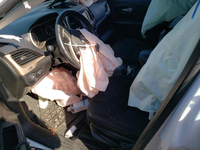 Photo 7 from auction – 2015 JEEP CHEROKEE L with VIN 1C4PJLCB5FW676959