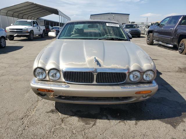 Photo 5 from auction – 1998 JAGUAR XJ8 with VIN SAJHX1247WC818287