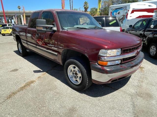 CHEVROLET SILVERADO 2000 with VIN 2GCEC19T5Y1188711 - Photo from auction