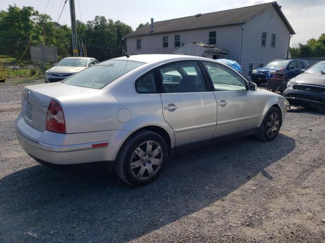 Photo 3 from auction – 2002 VOLKSWAGEN PASSAT GLX with VIN WVWTH63B42E209074