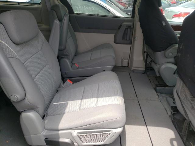 Photo 11 from auction – 2010 CHRYSLER TOWN & COU with VIN 2A4RR5D10AR338965
