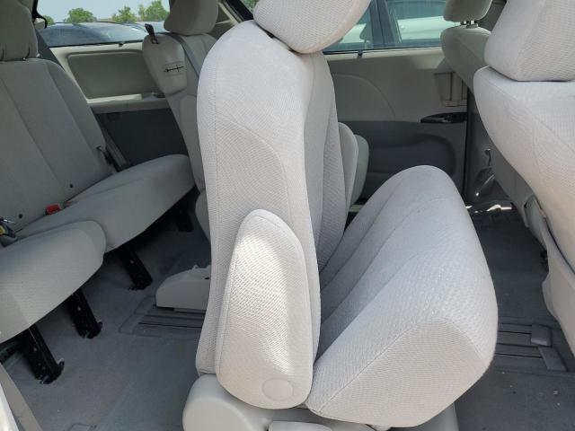 Photo 11 from auction – 2011 TOYOTA SIENNA LE with VIN 5TDKK3DC8BS025530
