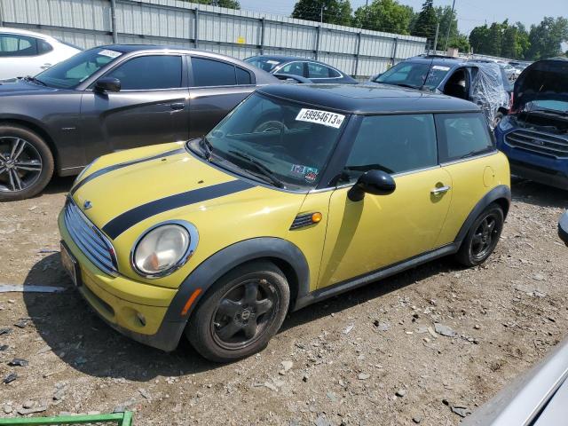 MINI COOPER 2010 with VIN WMWMF3C54ATZ27654 - Photo from auction
