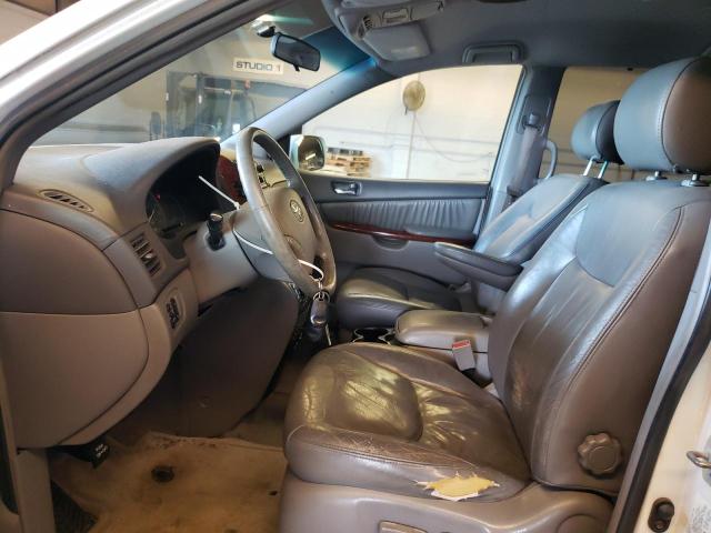 Photo 7 from auction – 2004 TOYOTA SIENNA XLE with VIN 5TDBA22C64S001584