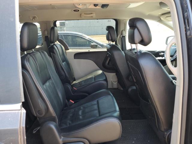 Photo 11 from auction – 2015 CHRYSLER TOWN & COU with VIN 2C4RC1BG9FR629124