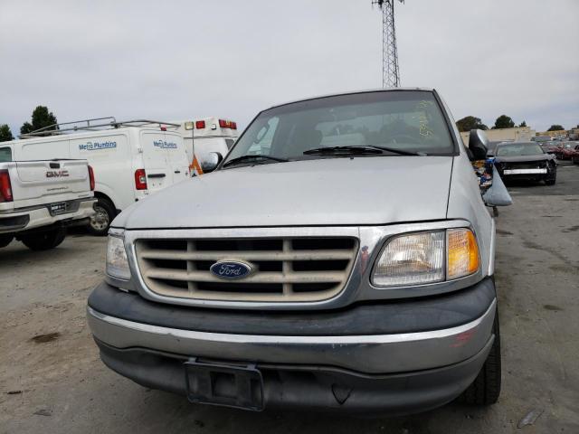 Photo 5 from auction – 2002 FORD F-150 with VIN 1FTRX17W72NB32133