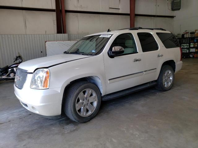 GMC YUKON SLT 2013 with VIN 1GKS1CE03DR320404 - Photo from auction