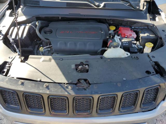 Фото 12 с аукциона – 2019 JEEP COMPASS LA с VIN 3C4NJCBB3KT612914