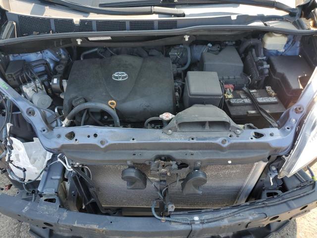 Photo 12 from auction – 2017 TOYOTA SIENNA XLE with VIN 5TDDZ3DC4HS156113