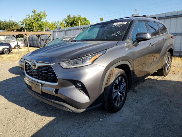 TOYOTA HIGHLANDER 2021 with VIN 5TDGZRAH8MS537831 - Photo from auction