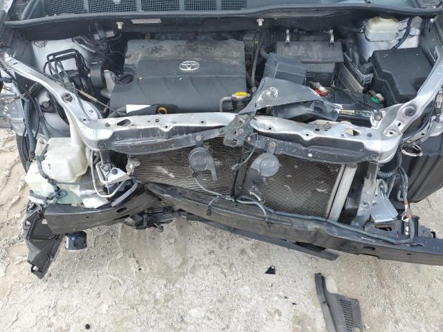 Photo 12 from auction – 2011 TOYOTA SIENNA XLE with VIN 5TDYK3DC9BS112573