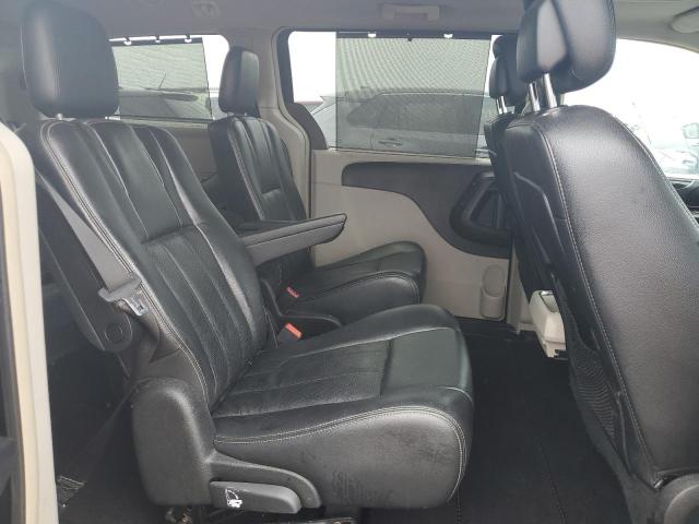 Photo 11 from auction – 2011 CHRYSLER TOWN & COU with VIN 2A4RR8DG9BR704106