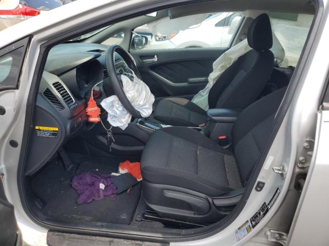 Photo 7 from auction – 2017 KIA FORTE LX with VIN 3KPFK4A76HE092225