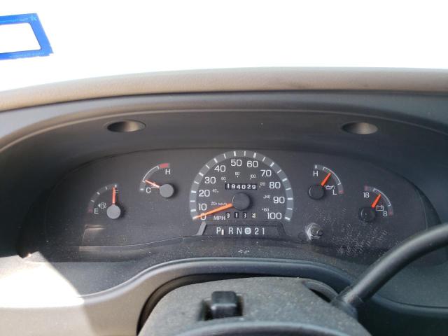 Photo 9 from auction – 2002 FORD ECONOLINE with VIN 1FBSS31L52HB71574