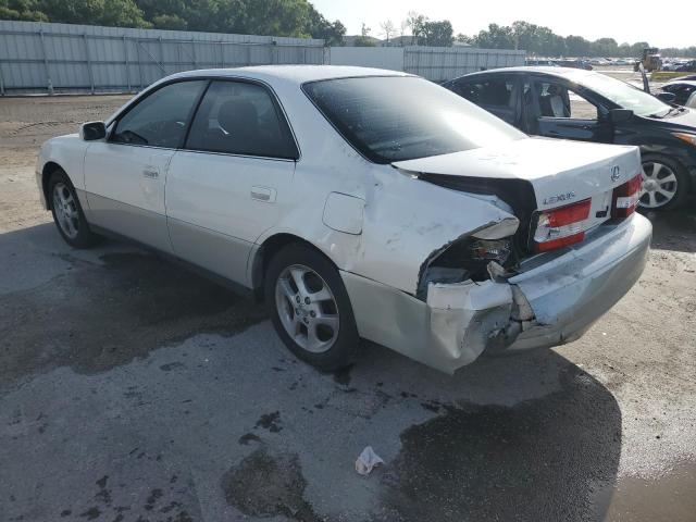 Photo 2 from auction – 2000 LEXUS ES 300 with VIN JT8BF28G9Y0283965