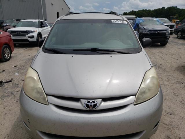 Photo 5 from auction – 2010 TOYOTA SIENNA CE with VIN 5TDKK4CC9AS294223