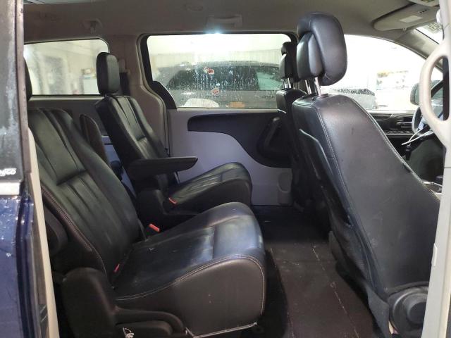 Photo 11 from auction – 2014 CHRYSLER TOWN & COU with VIN 2C4RC1BG8ER255295