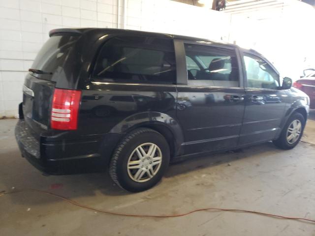 Photo 3 from auction – 2010 CHRYSLER TOWN AND C with VIN 2A4RR4DE8AR114761