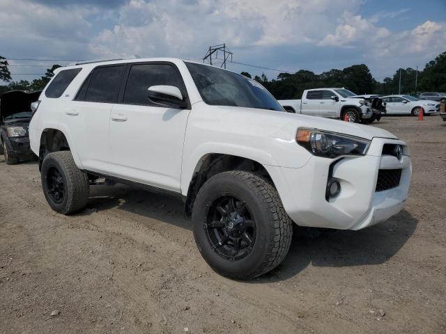Photo 4 from auction – 2014 TOYOTA 4RUNNER SR with VIN JTEZU5JR4E5074663
