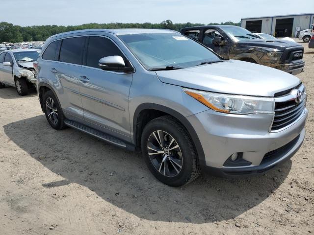 Photo 4 from auction – 2016 TOYOTA HIGHLANDER with VIN 5TDKKRFH6GS163747