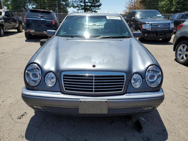 Photo 5 from auction – 1997 MERCEDES-BENZ E 420 with VIN WDBJF72F9VA478530