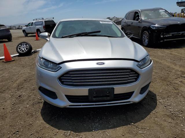 Photo 5 from auction – 2016 FORD FUSION SE with VIN 3FA6P0HD1GR384898
