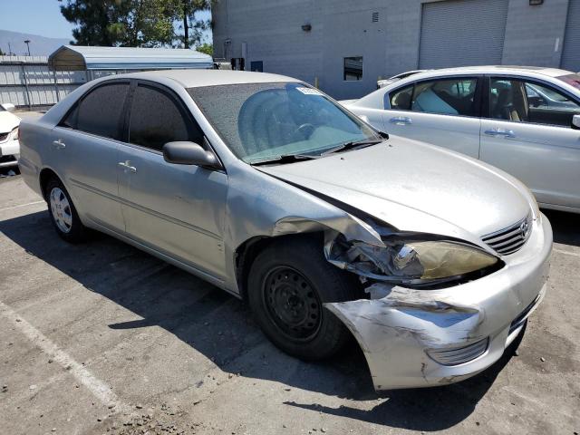Photo 4 from auction – 2005 TOYOTA CAMRY with VIN JTDBE32K953034261