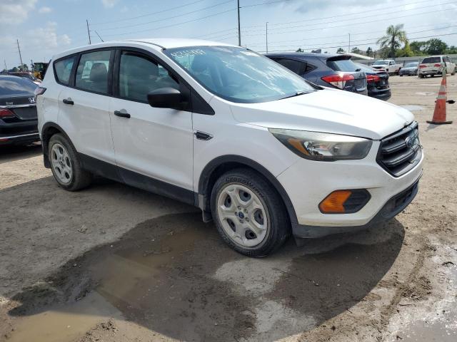 Photo 4 from auction – 2018 FORD ESCAPE S with VIN 1FMCU0F77JUB36489