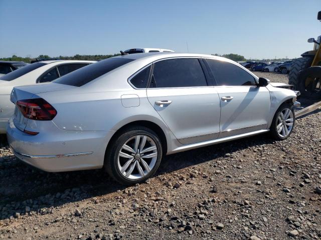 Photo 3 from auction – 2017 VOLKSWAGEN PASSAT SEL with VIN 1VWCT7A34HC074759