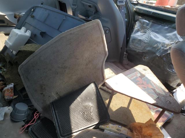 Photo 11 from auction – 2002 TOYOTA SIENNA CE with VIN 4T3ZF19C22U484020