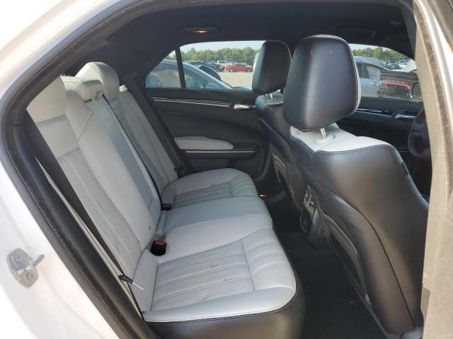 Photo 10 from auction – 2019 CHRYSLER 300 S with VIN 2C3CCABG1KH686136