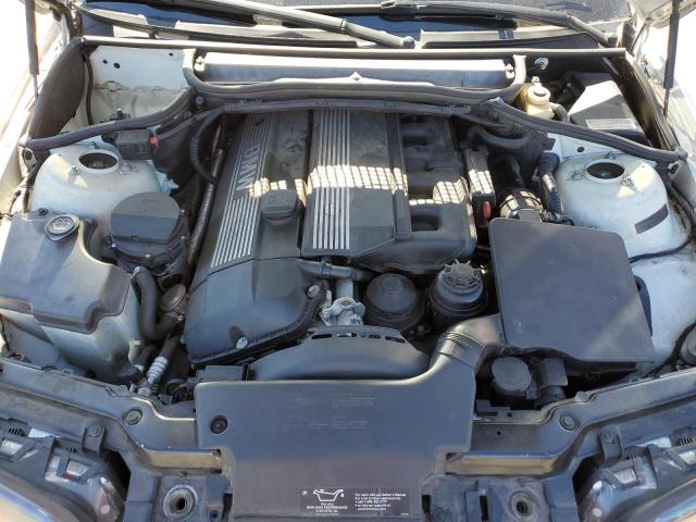 Photo 11 from auction – 2003 BMW 325 I with VIN WBAET374X3NJ28046