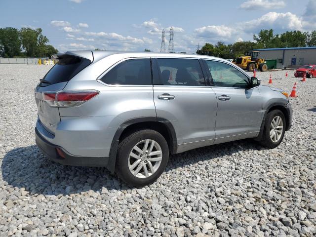 Photo 3 from auction – 2015 TOYOTA HIGHLANDER with VIN 5TDBKRFH5FS076419