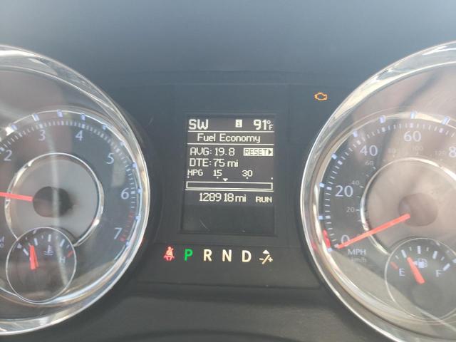 Photo 9 from auction – 2016 CHRYSLER TOWN & COU with VIN 2C4RC1BG3GR205438