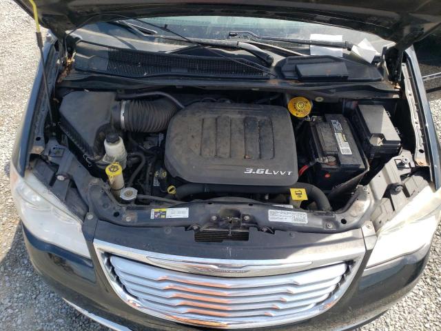 Photo 12 from auction – 2015 CHRYSLER TOWN & COU with VIN 2C4RC1BG5FR534494