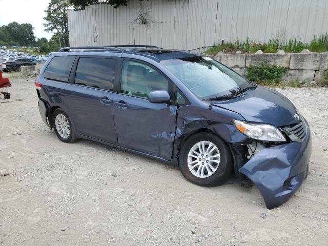 Photo 4 from auction – 2014 TOYOTA SIENNA XLE with VIN 5TDYK3DC5ES456910